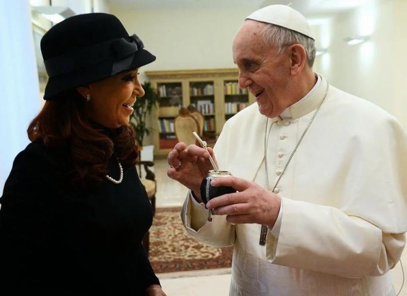 Cristina Kirchner despidió al papa Francisco: “Fue el rostro de una Iglesia más humana”